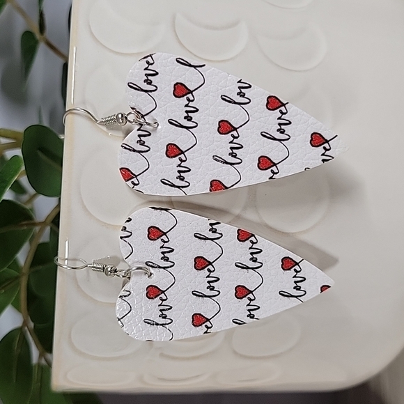 🔥LAST PAIR🔥 Heart-shaped Love Script Drop Earrings - Picture 1 of 6